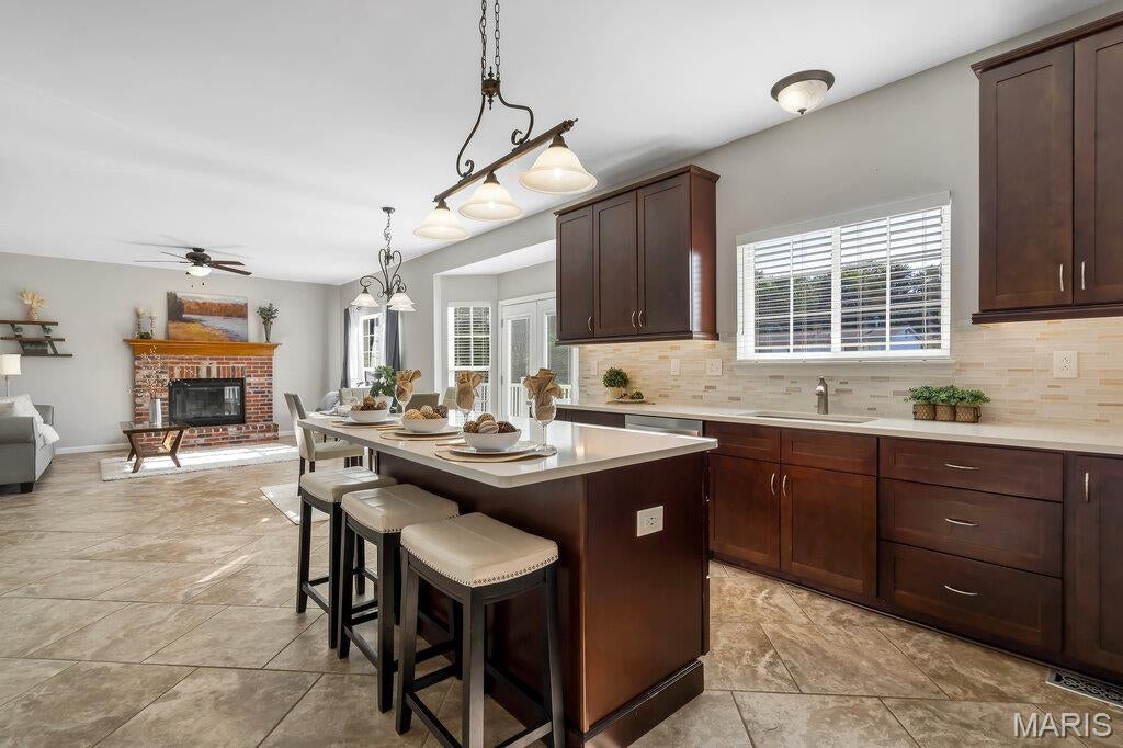 826 Summit Glen Court