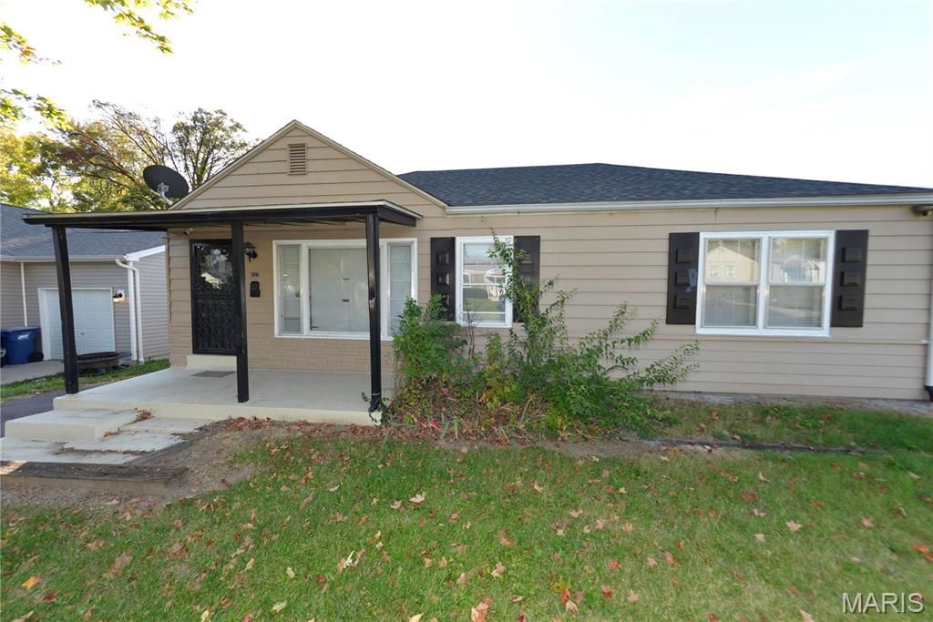 Photo of 6127 Shillington Drive, St Louis, MO 63134 (MLS # 25077177)