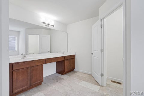 Tiny photo for 264 Arbors At Bridle Path, Ballwin, MO 63021 (MLS # 26045923)