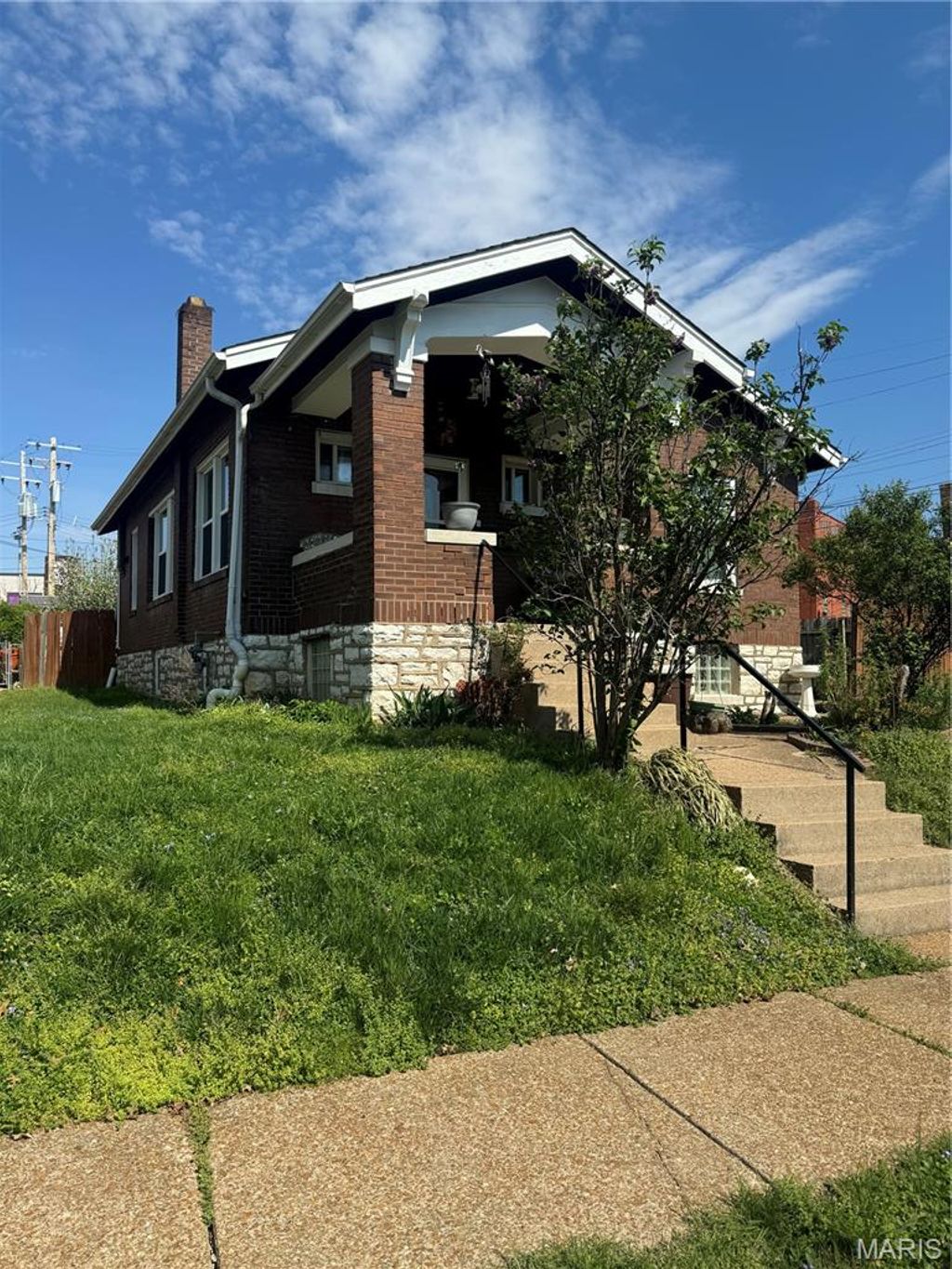 Photo of 4919 Tyrolean Avenue, St Louis, MO 63109 (MLS # 26020801)