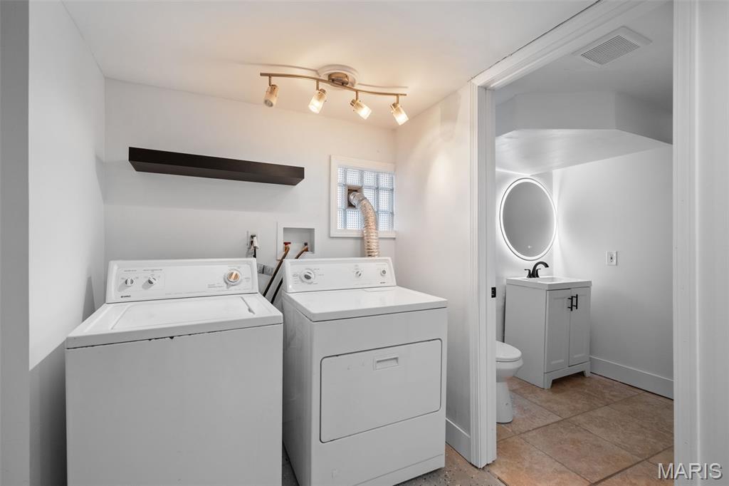 St Cyr Hills 1 - Residential