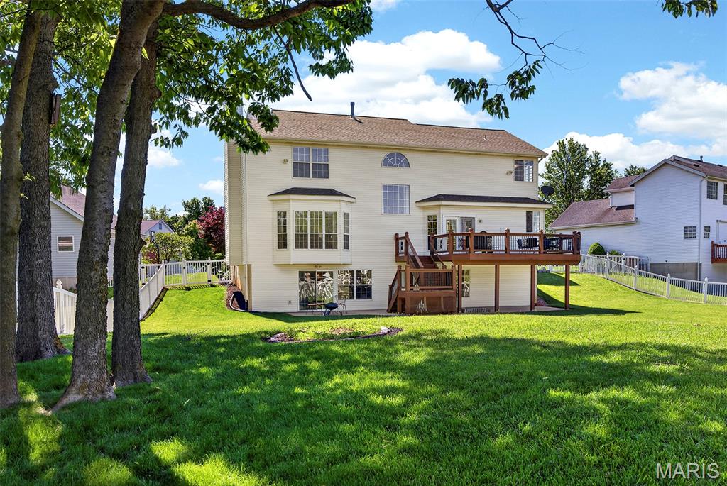 Est of Fairfield Manor - Residential