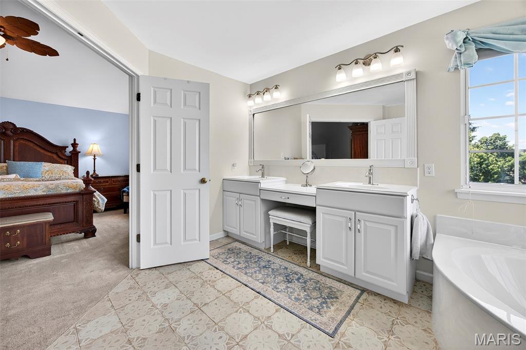 Est of Fairfield Manor - Residential
