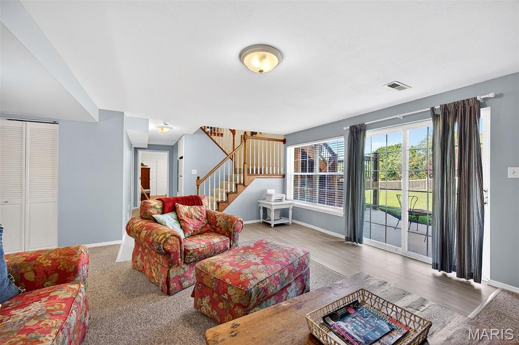 Est of Fairfield Manor - Residential
