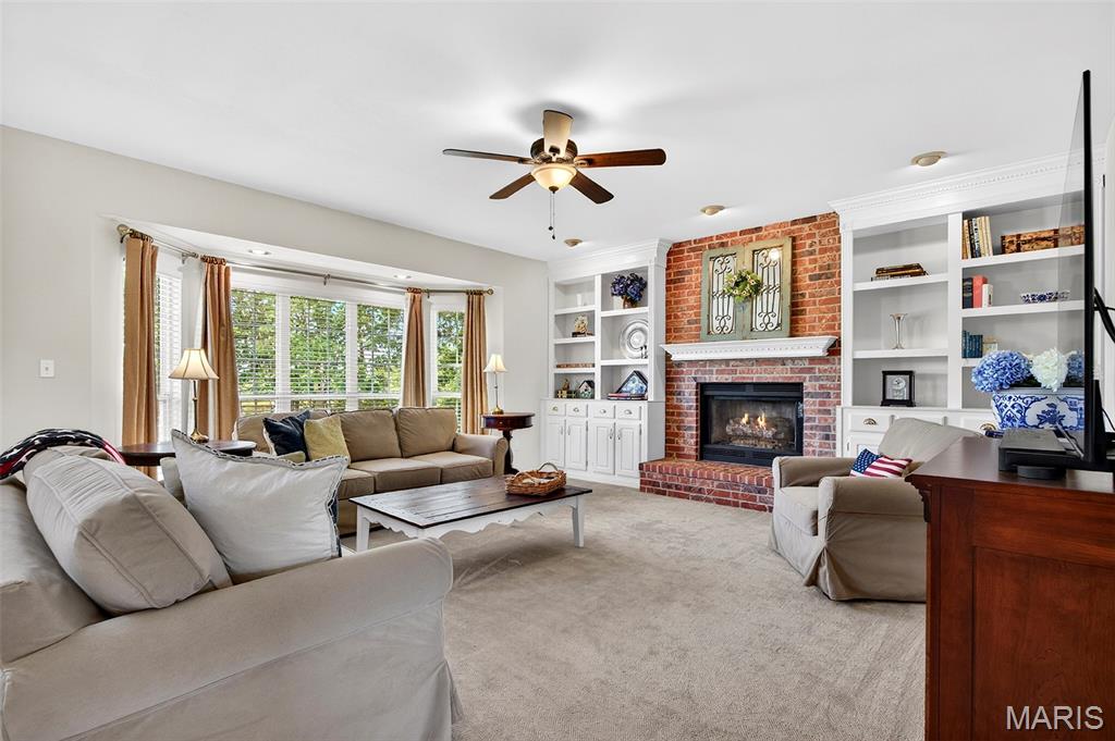 Est of Fairfield Manor - Residential