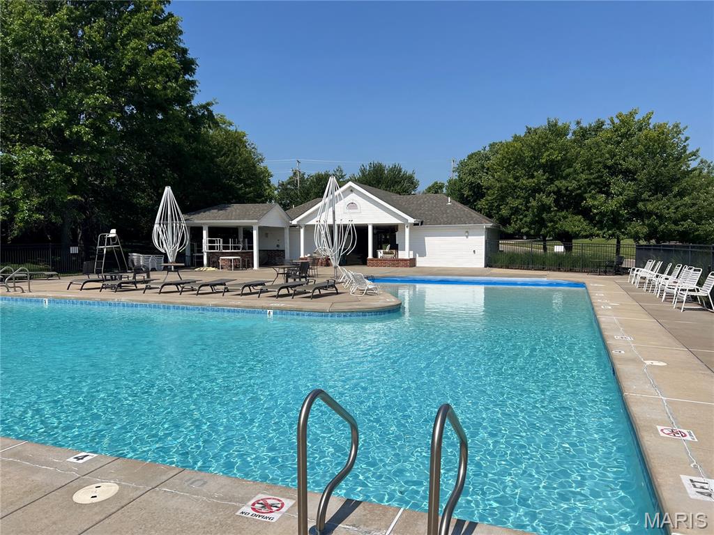 Est of Fairfield Manor - Residential