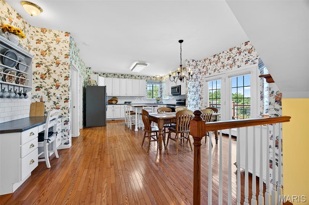 Est of Fairfield Manor - Residential