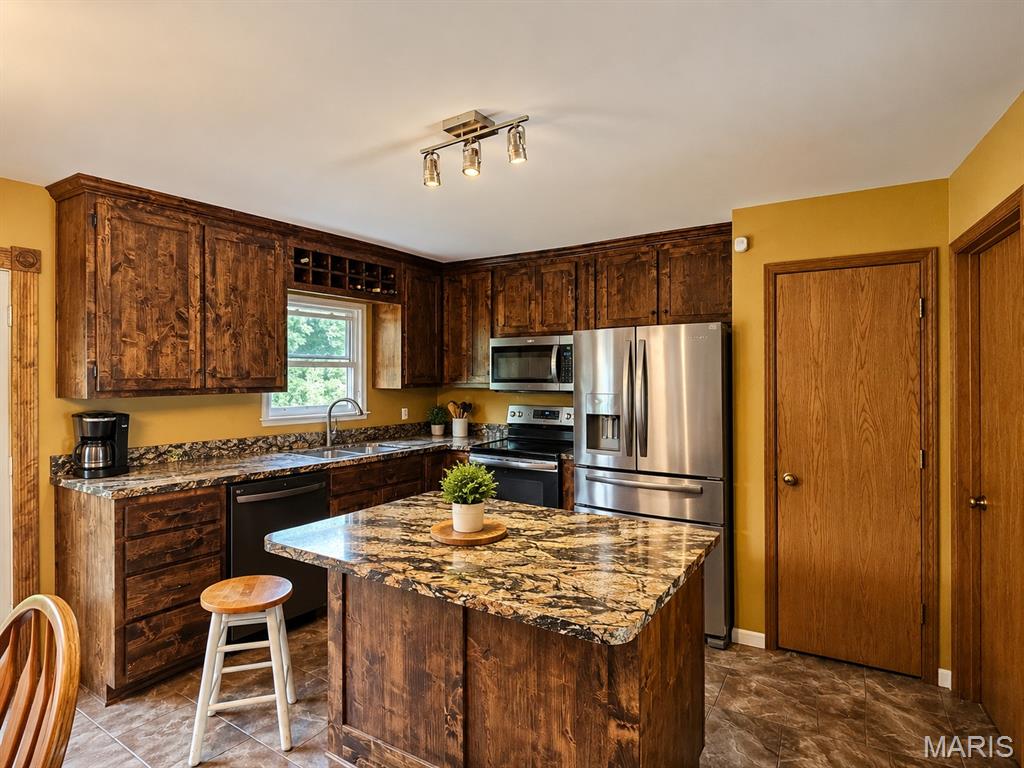 3216 Elizabeth Court