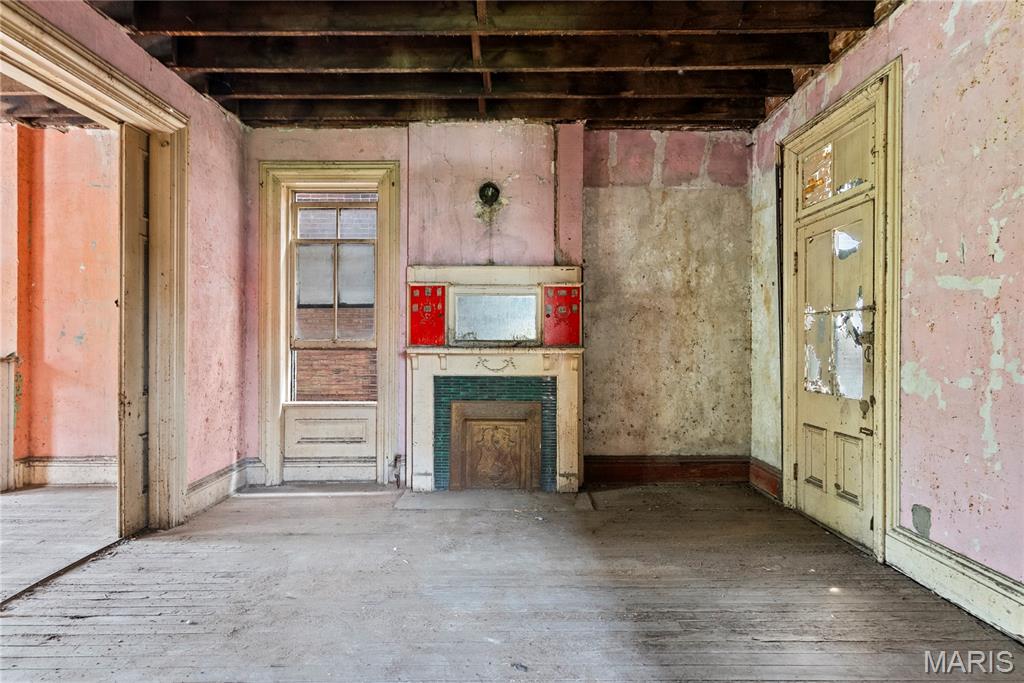 Labraures Add - Residential