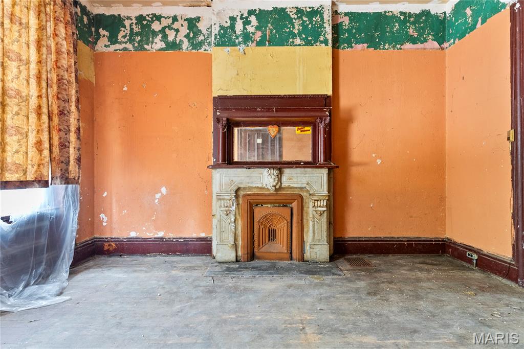 Labraures Add - Residential