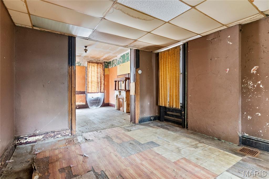 Labraures Add - Residential