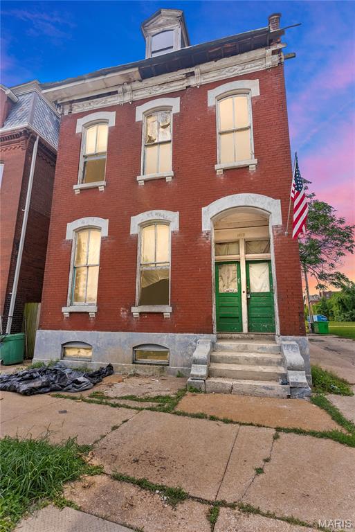 Labraures Add - Residential