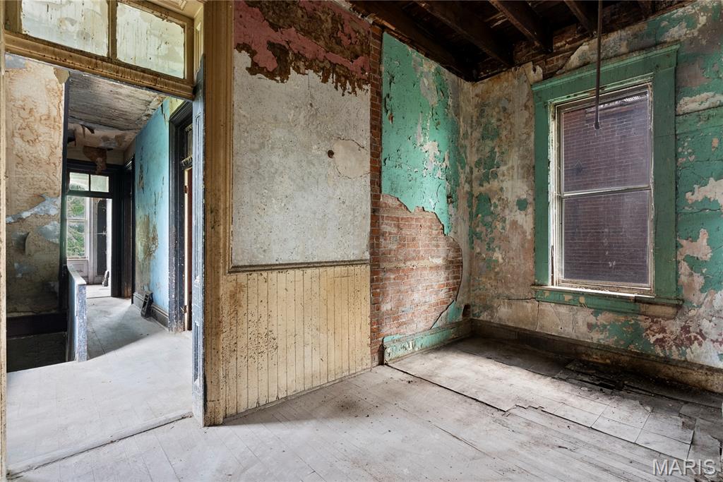 Labraures Add - Residential