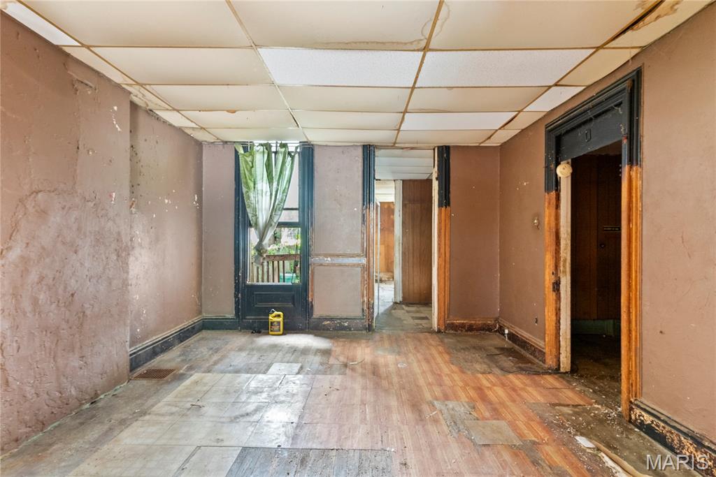 Labraures Add - Residential