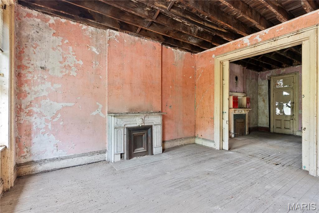 Labraures Add - Residential