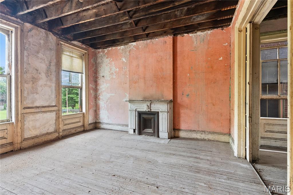 Labraures Add - Residential