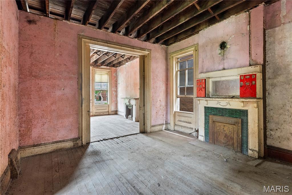 Labraures Add - Residential