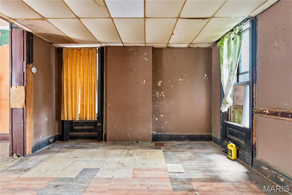 Labraures Add - Residential