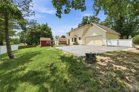Tiny photo for 303 Fox Briar Lane, Ballwin, MO 63021 (MLS # 26040976)