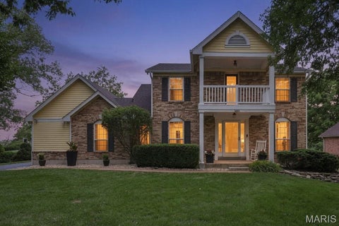 Photo of 303 Fox Briar Lane, Ballwin, MO 63021 (MLS # 26040976)
