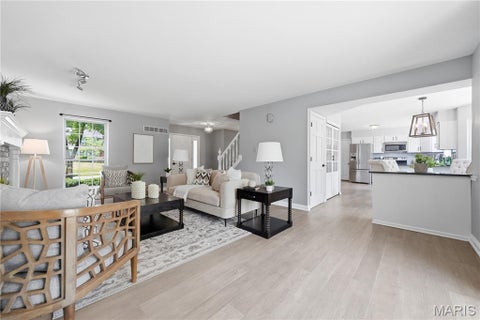 Tiny photo for 303 Fox Briar Lane, Ballwin, MO 63021 (MLS # 26040976)