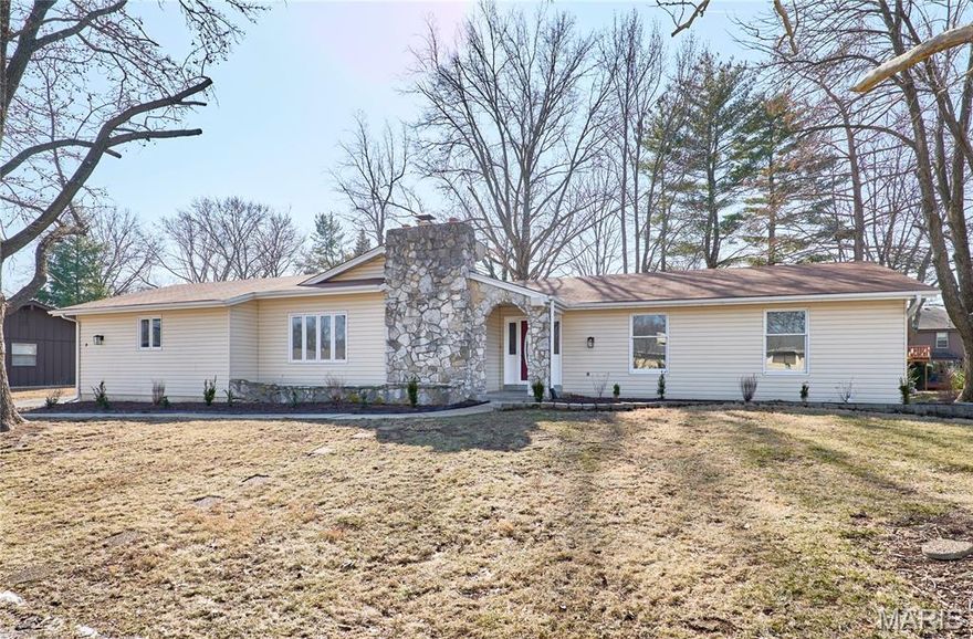 Spacious, beautifully remodeled, 3 bed, 3 bath, finished basement home with all of the wonderful Lake St Louis Amenities. New kitchen, with granite countertops, tile back splash and stainless-steel appliances. 3 beautiful bathrooms, with all new fixtures, and stunning ceramic tub and shower surrounds. New 3/4-inch real hardwood flooring and carpet on the main level. New luxury vinyl plank flooring in the huge, finished basement. COME CHECK IT OUT BEFORE IT'S GONE!