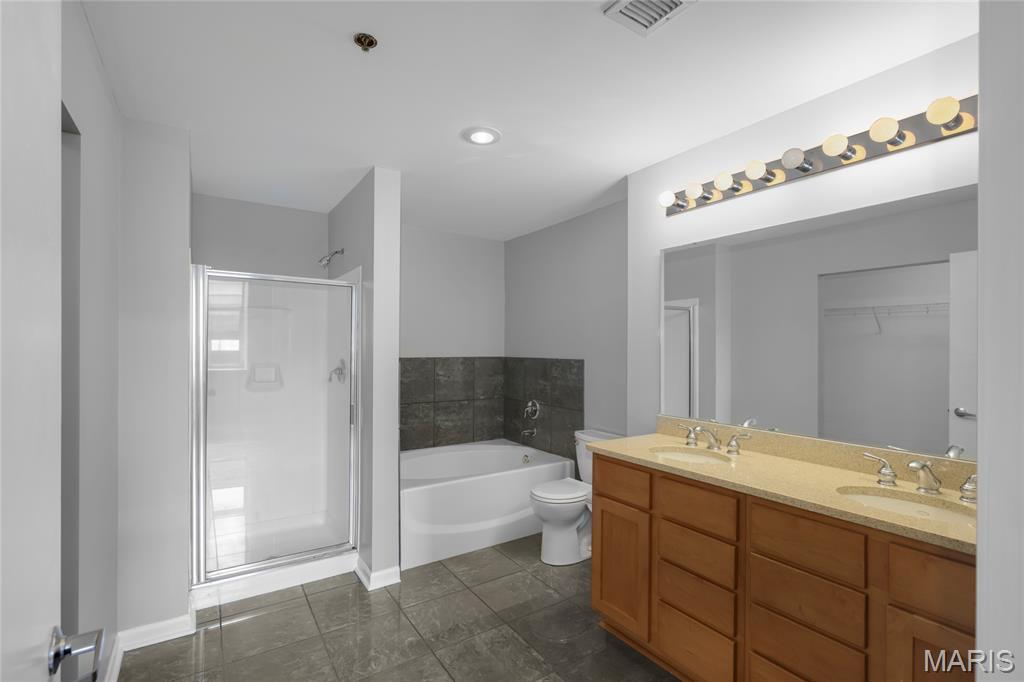 Annex Lofts Condo - Residential