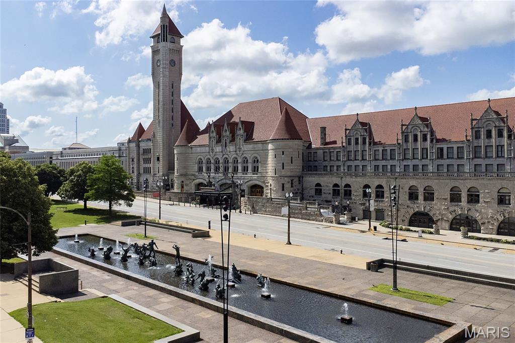 Annex Lofts Condo - Residential
