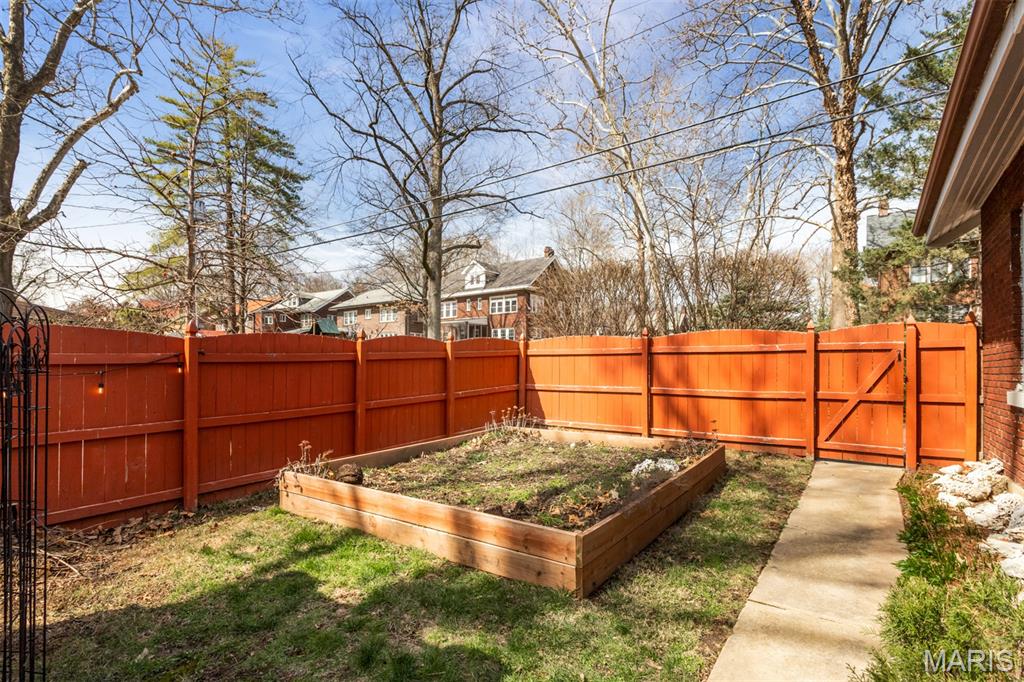 Ames Place - Residential