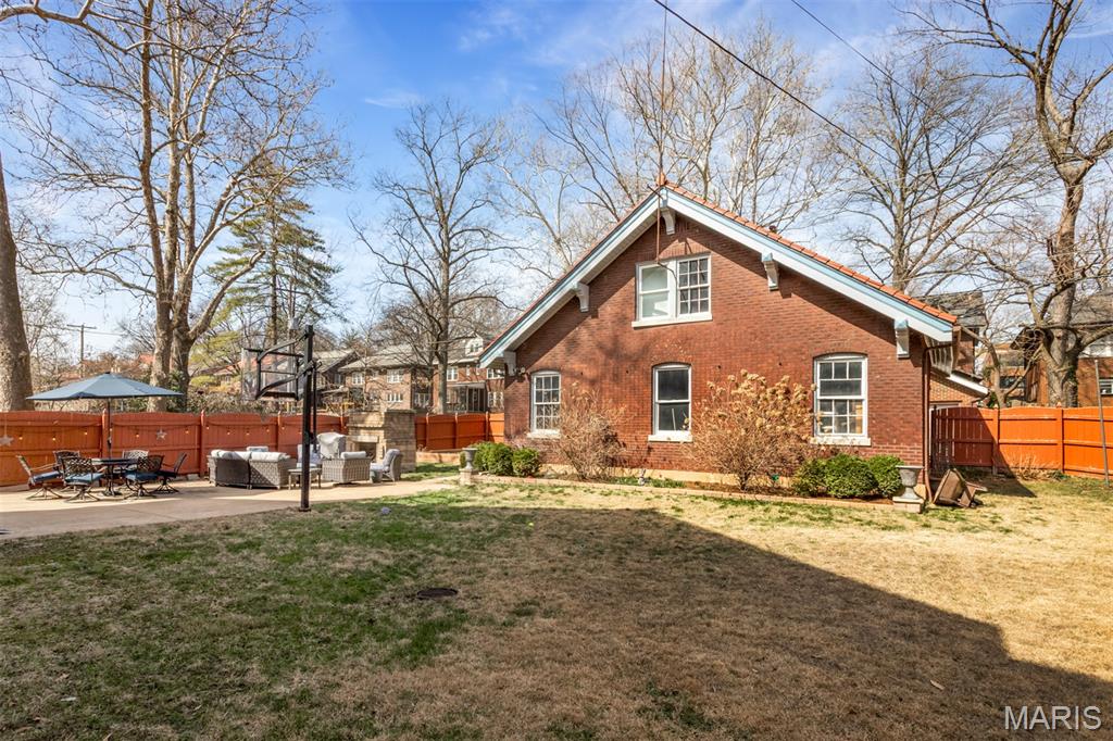 Ames Place - Residential