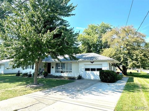 Tiny photo for 220 E Rogers Street, Monroe City, MO 63456 (MLS # 26018997)