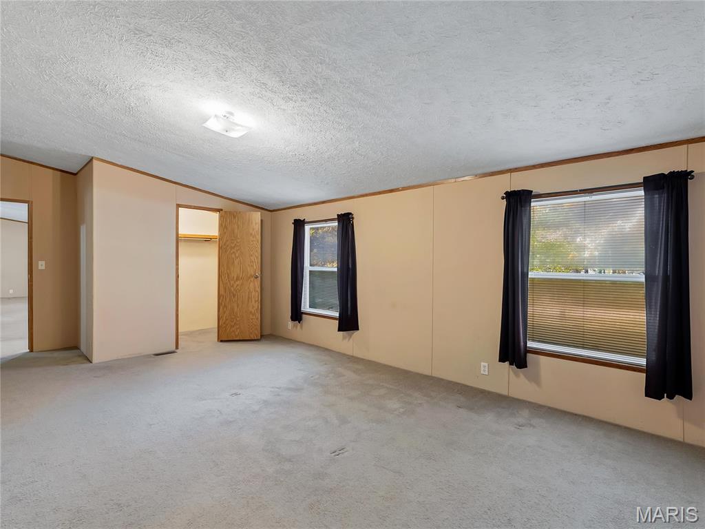 Woodland Lakes - Residential