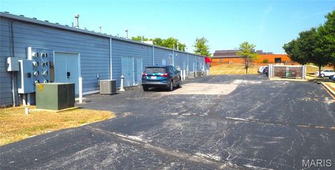 Tiny photo for 950 Corporate Parkway #106, Wentzville, MO 63385 (MLS # 26007067)