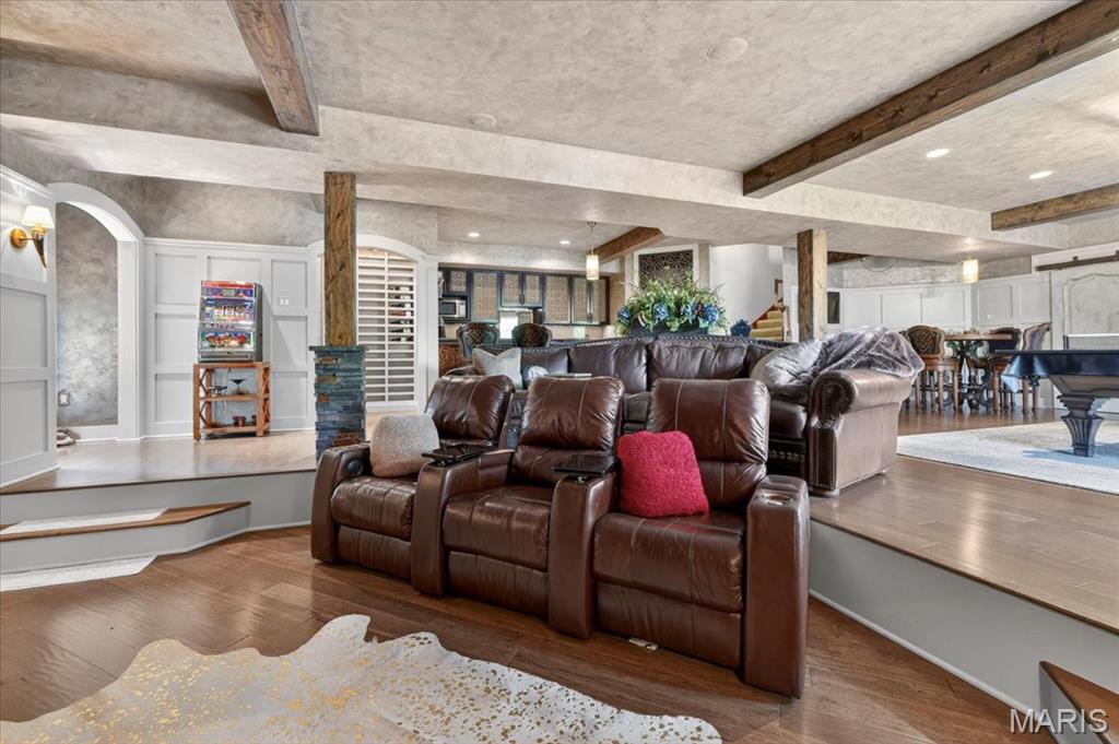 Chesterfield, Missouri, 63005, United States, 4 Bedrooms Bedrooms, ,7 BathroomsBathrooms,Residential,Active,2051969