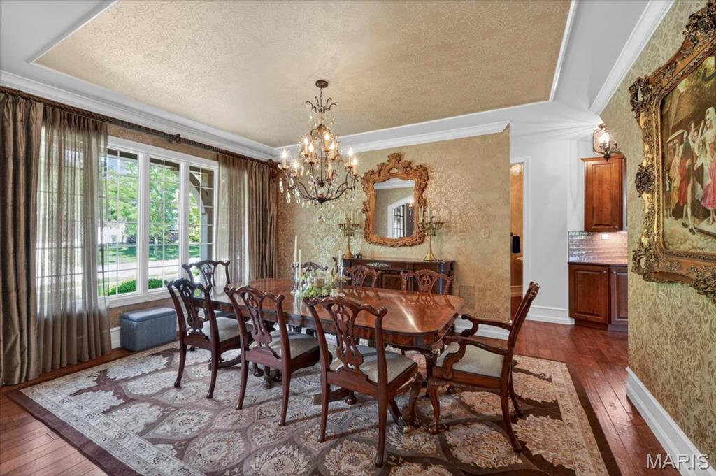 Chesterfield, Missouri, 63005, United States, 4 Bedrooms Bedrooms, ,7 BathroomsBathrooms,Residential,Active,2051969
