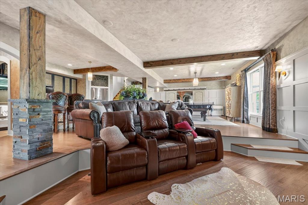 Chesterfield, Missouri, 63005, United States, 4 Bedrooms Bedrooms, ,7 BathroomsBathrooms,Residential,Active,2051969