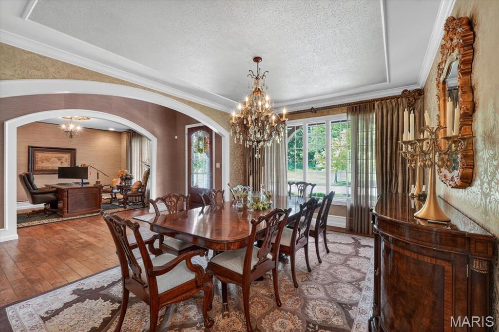 Chesterfield, Missouri, 63005, United States, 4 Bedrooms Bedrooms, ,7 BathroomsBathrooms,Residential,Active,2051969