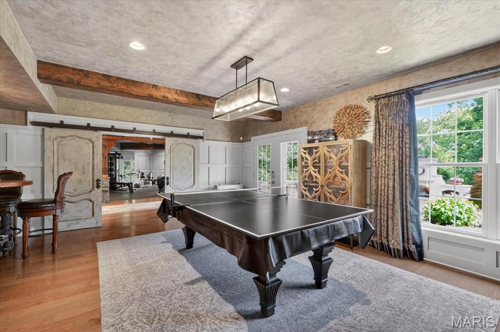 Chesterfield, Missouri, 63005, United States, 4 Bedrooms Bedrooms, ,7 BathroomsBathrooms,Residential,Active,2051969