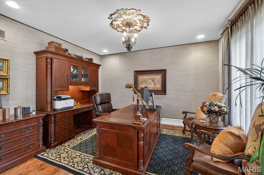 Chesterfield, Missouri, 63005, United States, 4 Bedrooms Bedrooms, ,7 BathroomsBathrooms,Residential,Active,2051969