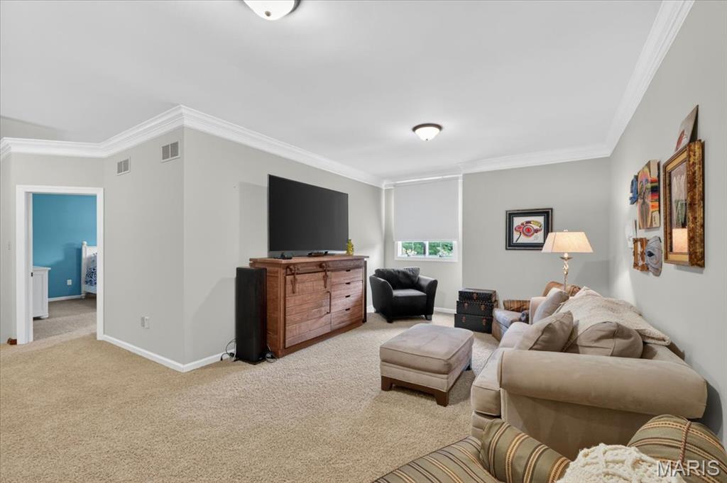 Chesterfield, Missouri, 63005, United States, 4 Bedrooms Bedrooms, ,7 BathroomsBathrooms,Residential,Active,2051969