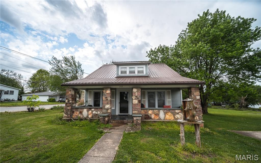 Photo of 705 E Gibbs Street, Salem, MO 65560 (MLS # 26023907)