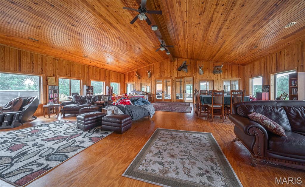 2264 Wurtz Road