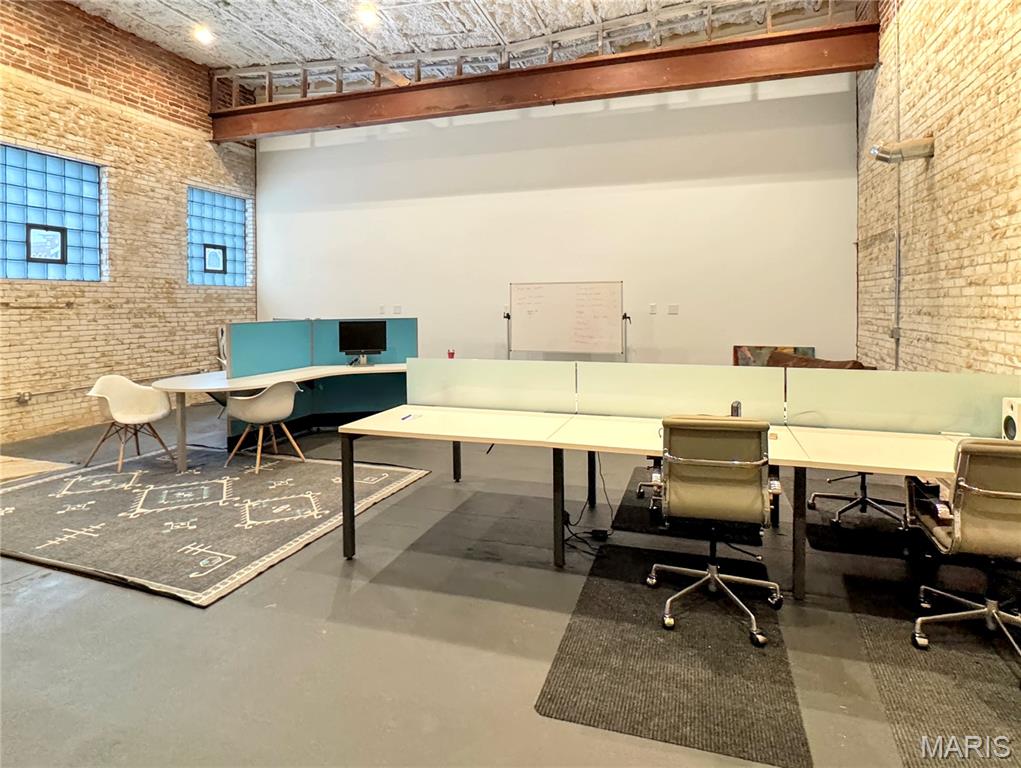 Downtown - Commercial Lease