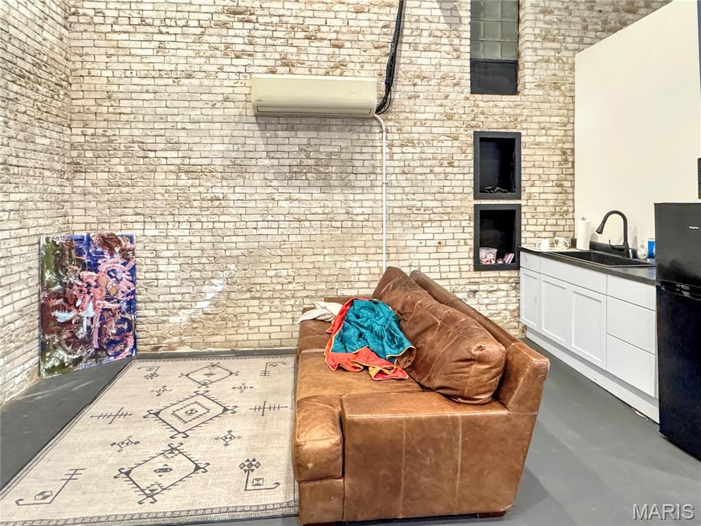 Downtown - Commercial Lease