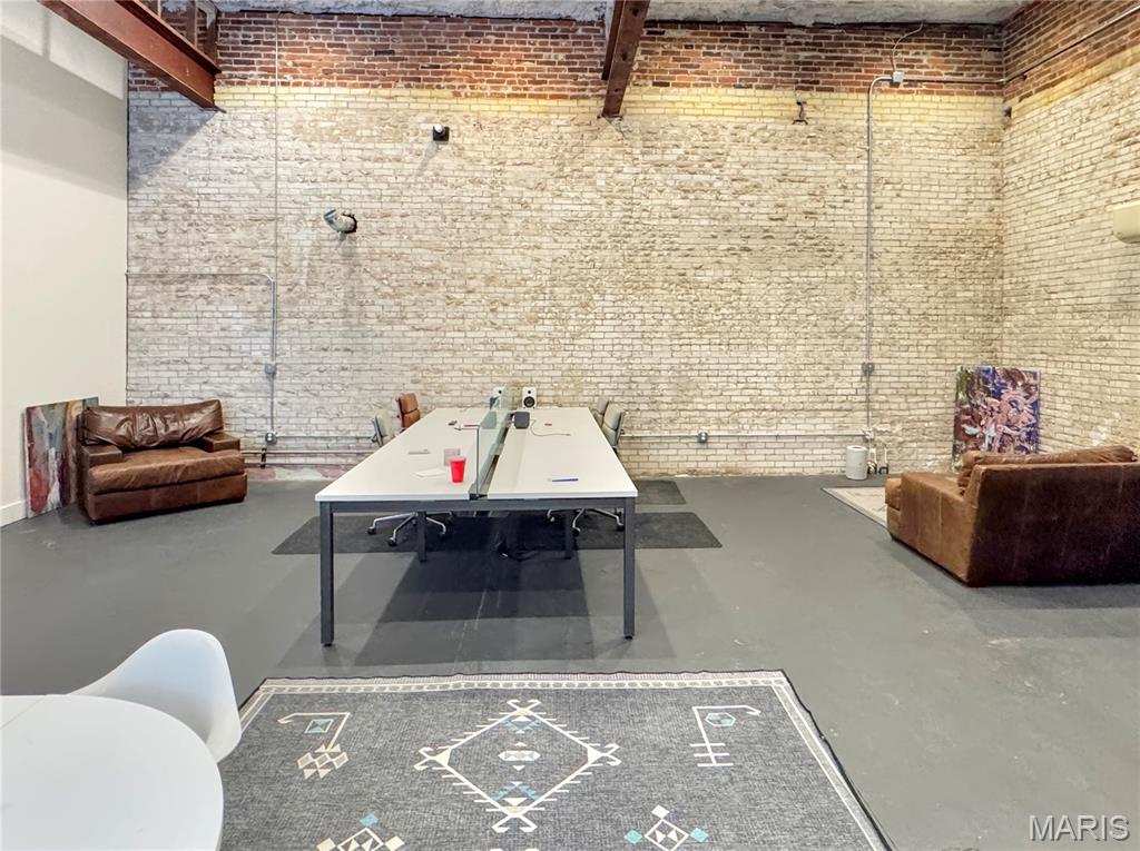 Downtown - Commercial Lease