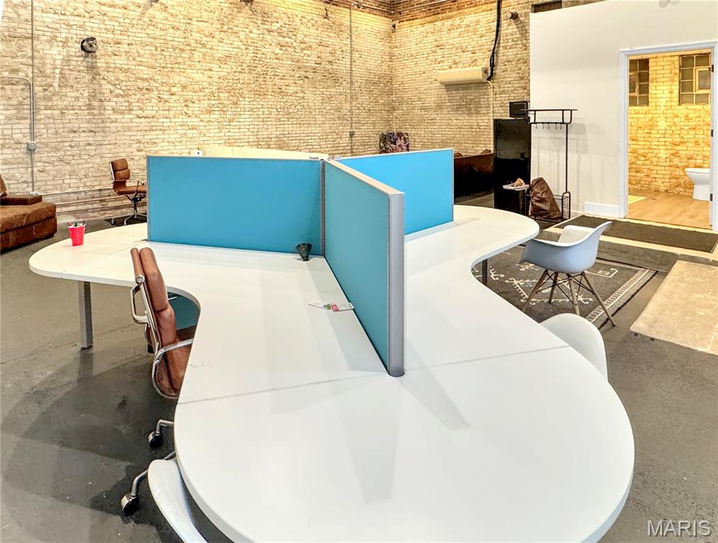 Downtown - Commercial Lease