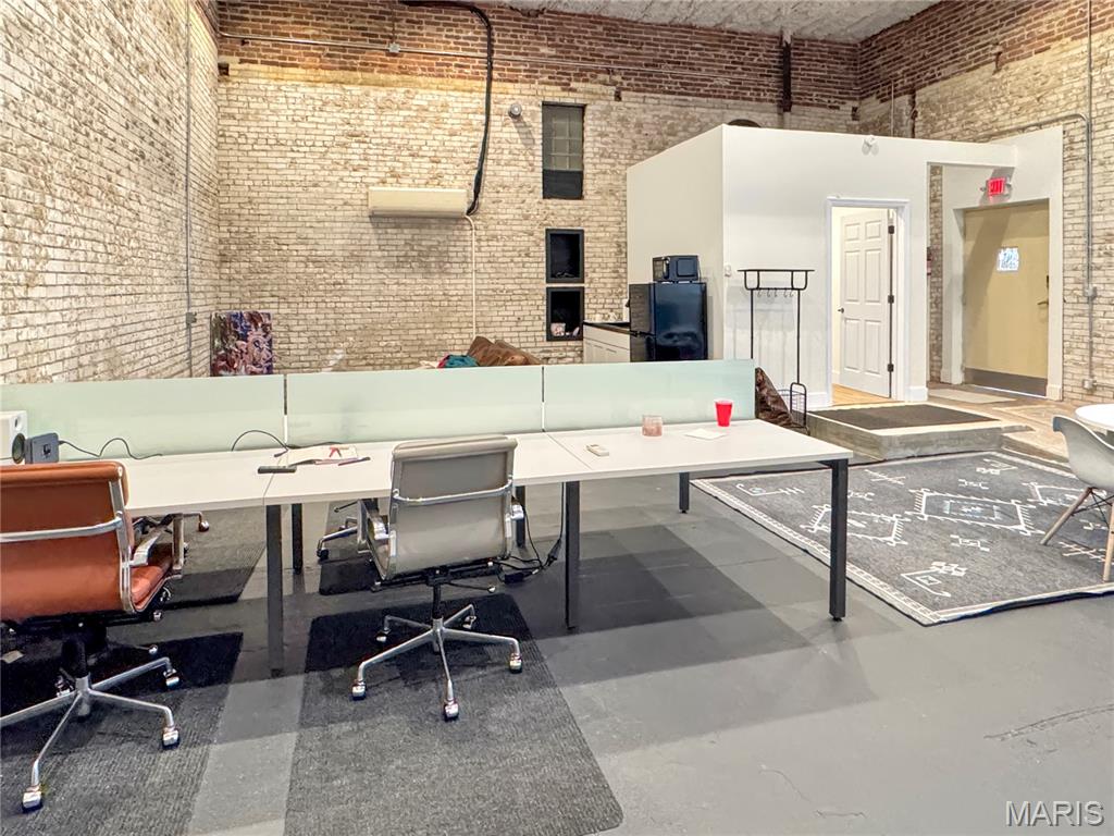 Downtown - Commercial Lease