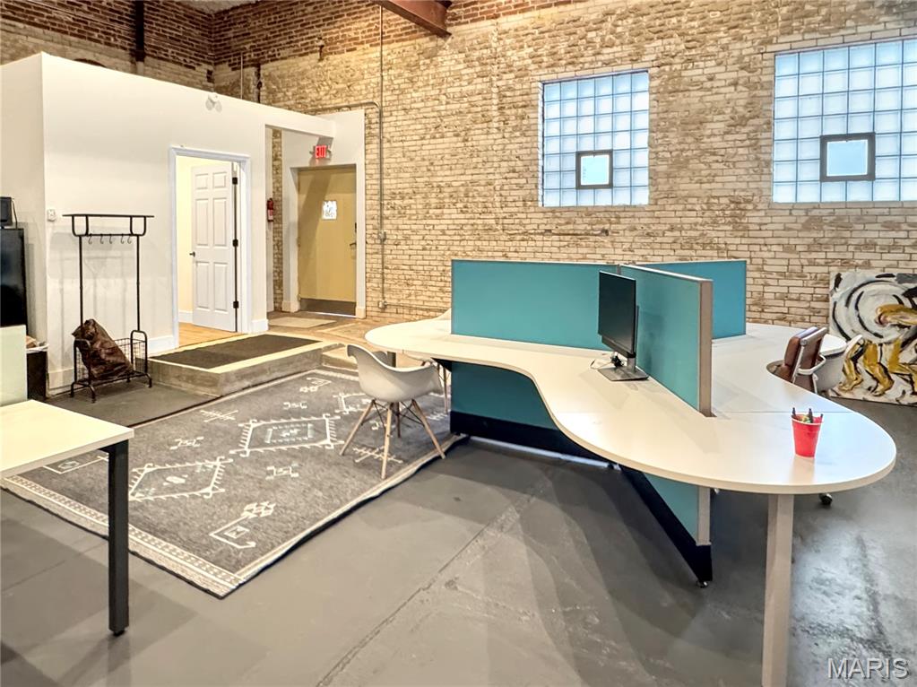 Downtown - Commercial Lease