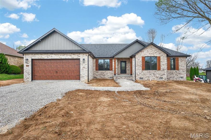 Be the first to own this stunning 4-bedroom, 2-bathroom NEW CONSTRUCTION HOME, perfectly situated inside city limits on the desirable south side of town. Designed with modern living in mind, this home features an open-concept floor plan that seamlessly connects the kitchen, dining, and living areas—ideal for entertaining and everyday comfort.
The split-bedroom layout offers privacy for the primary suite, which includes a spacious ensuite bathroom and walk-in closet. Quality finishes and attention to detail will shine throughout, from custom cabinetry to stylish fixtures.
Located in a great subdivision close to schools, shopping, and dining, this home offers all the benefits of in-town living with a peaceful neighborhood vibe. Don’t miss this opportunity on owning this beautiful home!