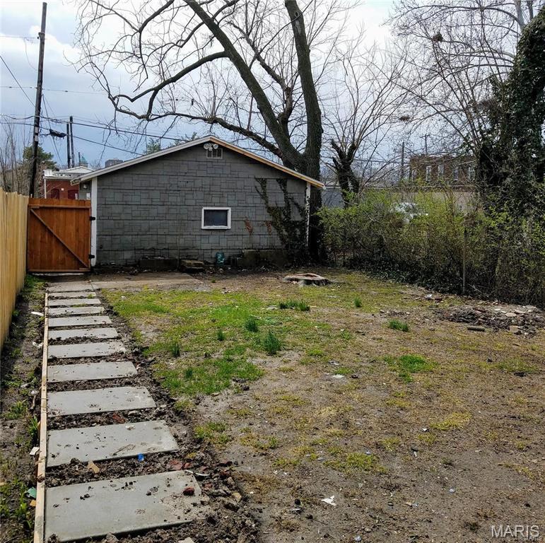 St Louis, Missouri 63130, United States, 2 Bedrooms Bedrooms, ,1 BathroomBathrooms,Residential,Active,171036